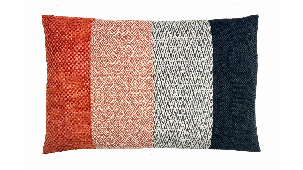 kussen Amber 40x60cm zwart en roest