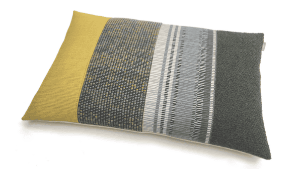kussen I like green 40x60cm donker en lichter groen