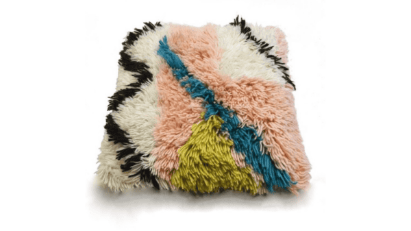 kussen Fluffy Sakura 50x50cm lichtroze, wit en blauw