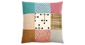 kussen MeS New Classic 60x60cm roze, turquoise en oker