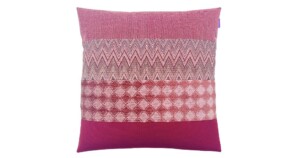 A11 AM11 kussen Amarant 50x50cm lichtroze met bordeaux
