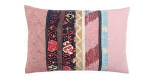 Ib2 kussen Istanbul 40x60cm lichtroze met multicolor